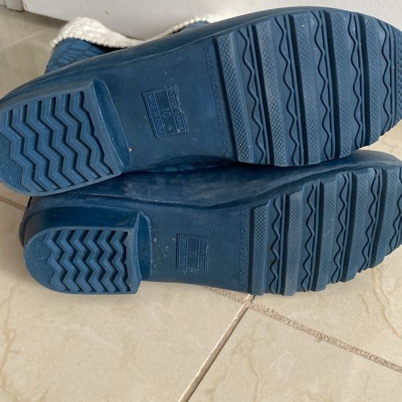 LL Bean Rain Boots - Picture 3 of 7